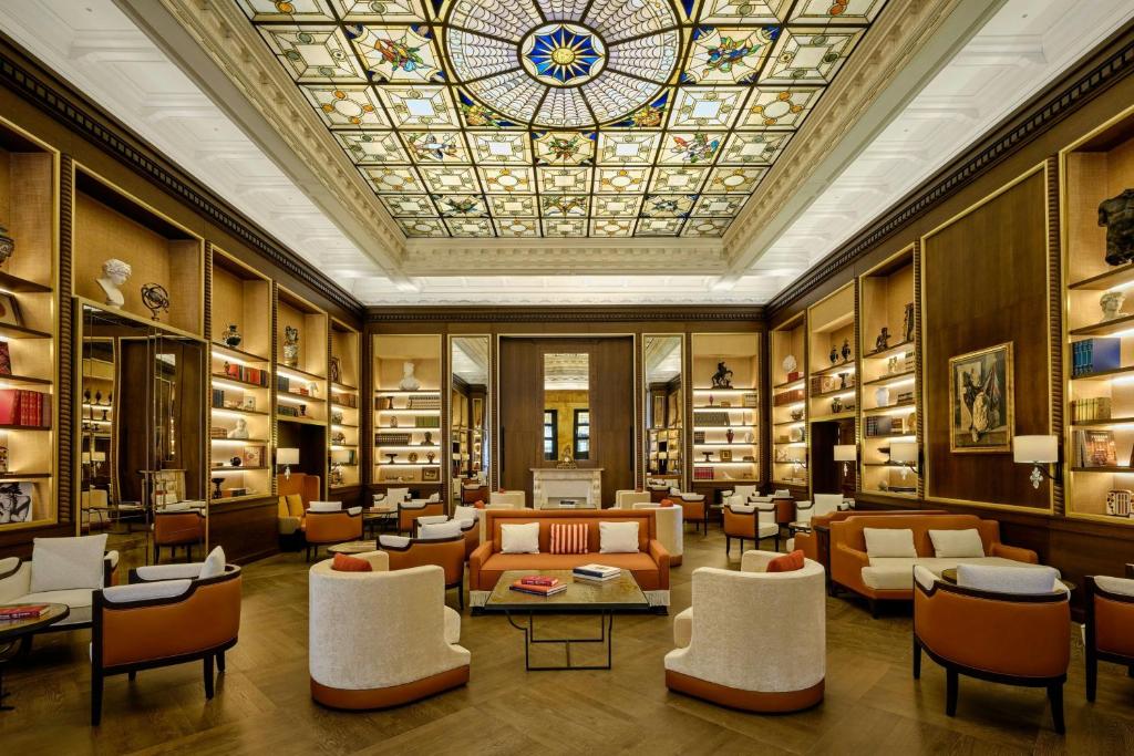 The Excelsior a Luxury Collection Hotel